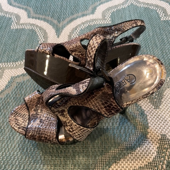 Carlos Santana Snake Print Platform Heels Sz 7 - Picture 2 of 11
